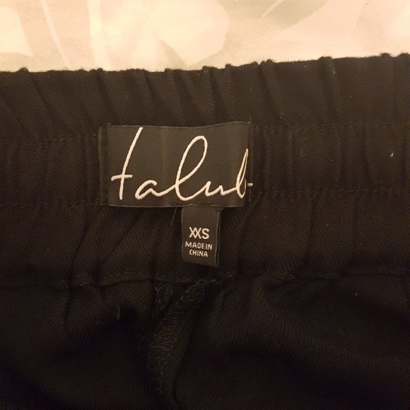 Aritzia Talula Black Joggers (NWOT) - Picture 8 of 10